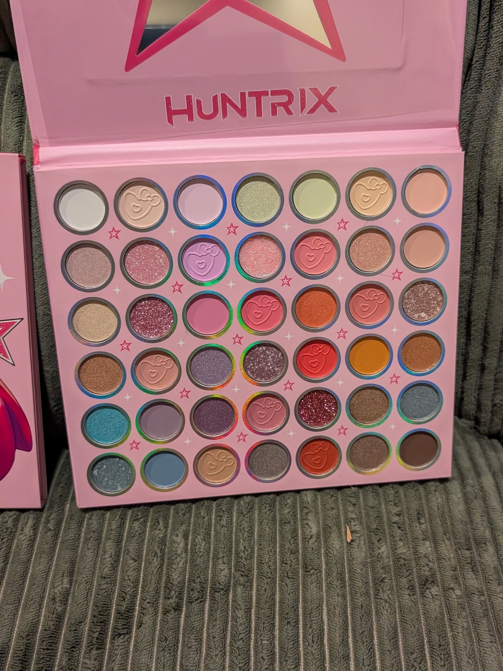New K-pop Demon Hunters Large Eyeshadow Pallet - Picture 2 of 3